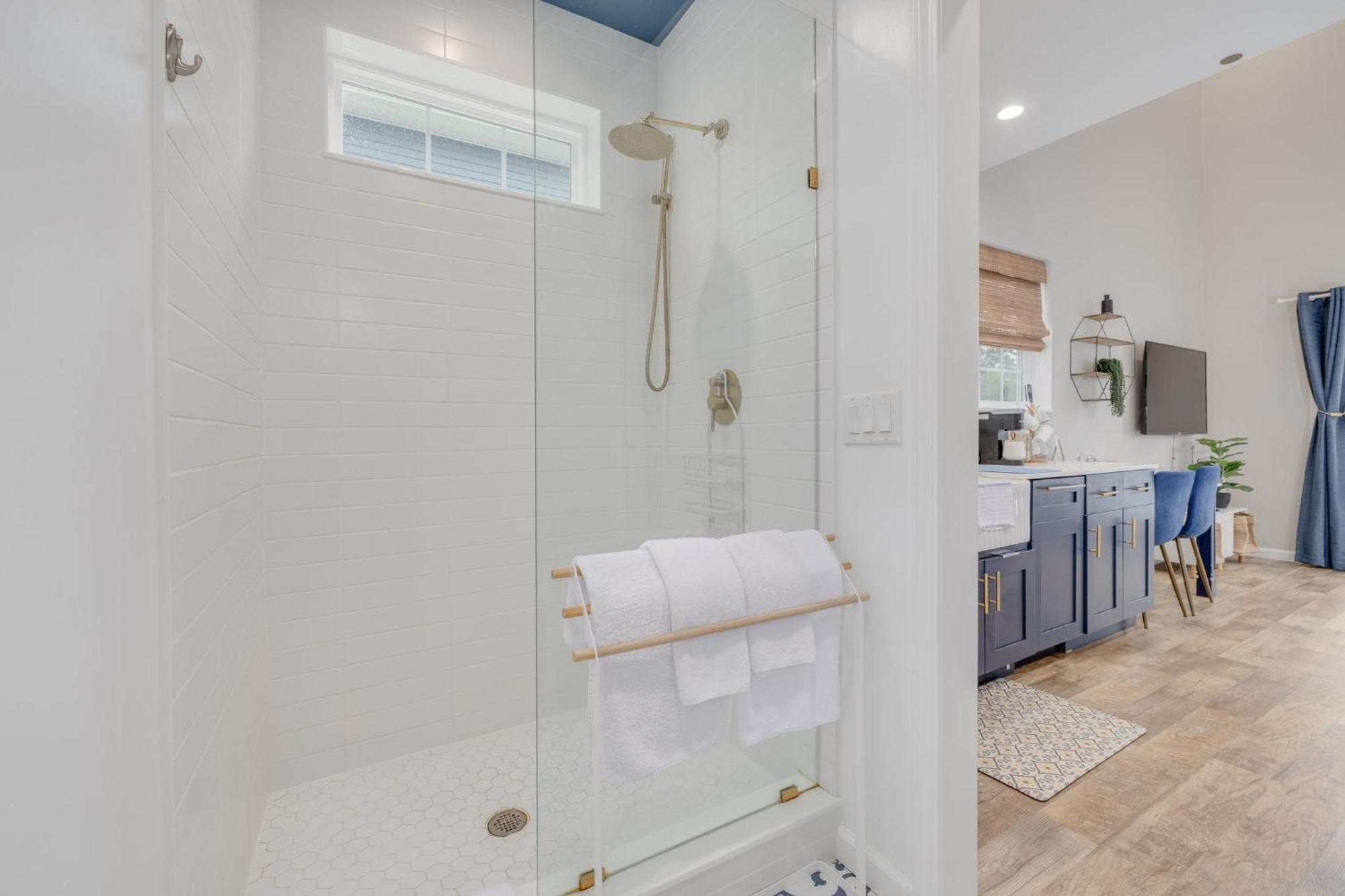 Shelly - Cozy 1 Bedroom Tiny Home With Pool Dunedin Buitenkant foto